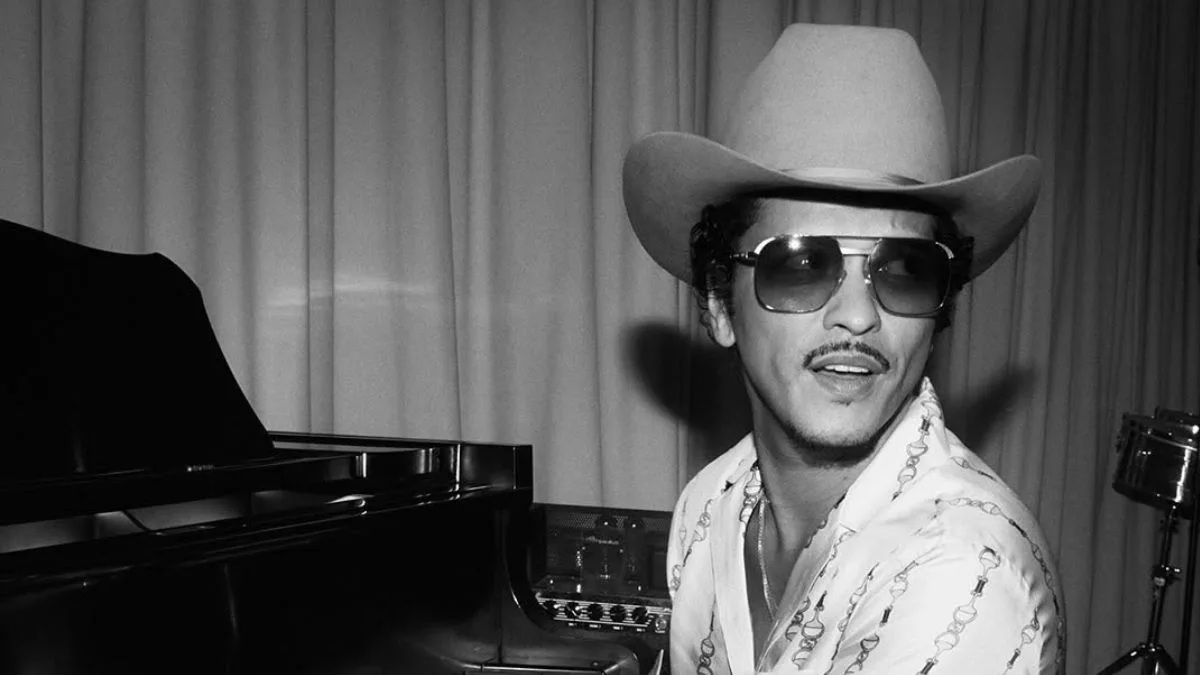 Bruno Mars: Biography, Latest Songs, Career Highlights & Musical Journey